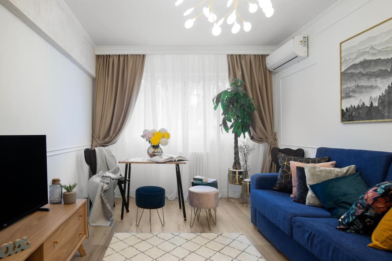 Eclectic 3 Bedroom Calea Victoriei By Urbanesq Bukurešť Exteriér fotografie